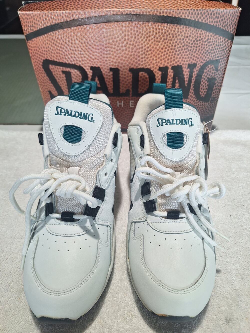 Vintage 1997 Spalding White Leather Jogger Sneakers Men's 9 NOS Deadstock Box